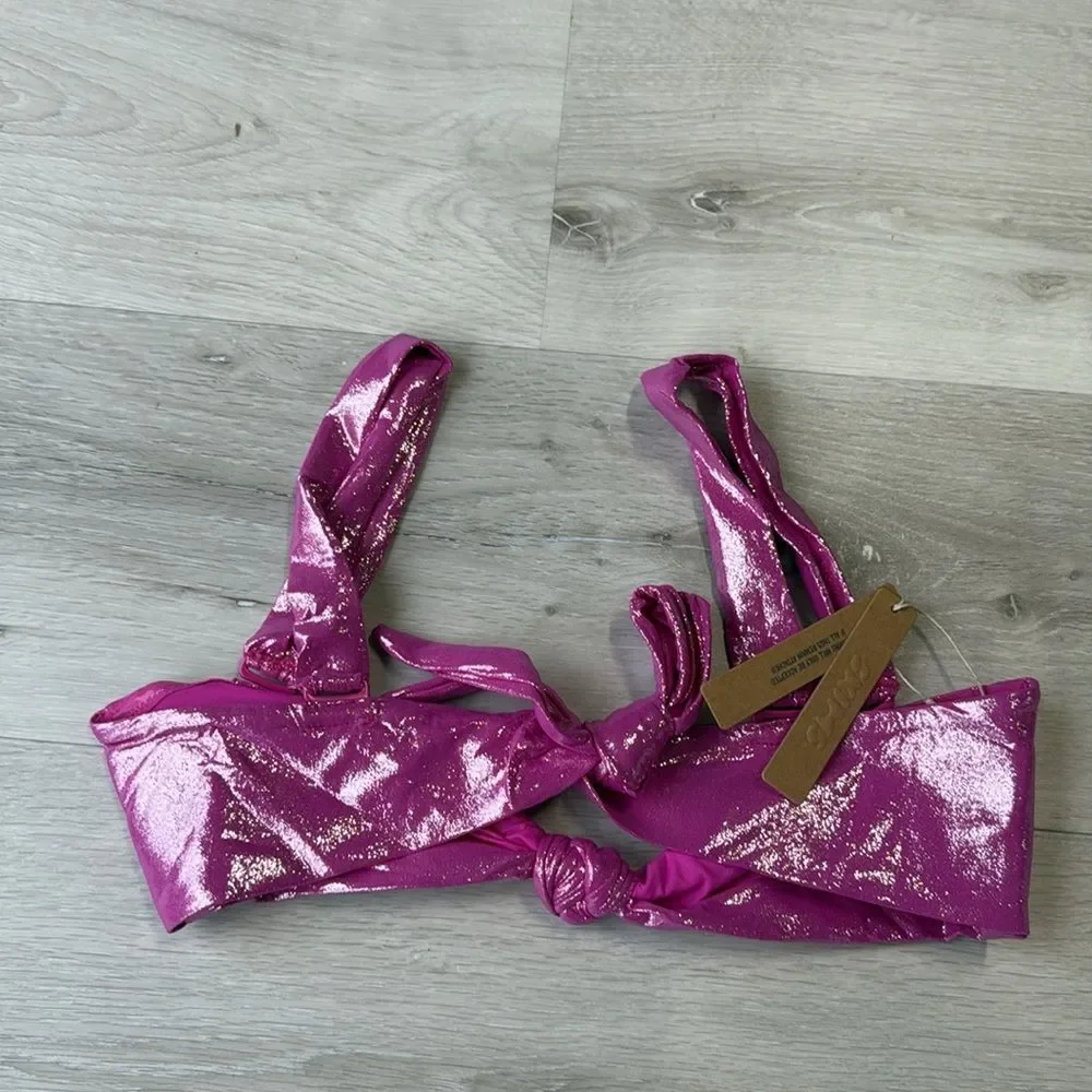 SKIMS liquid shine bandeau Lollipop‎ Color Medium NWT in packaging